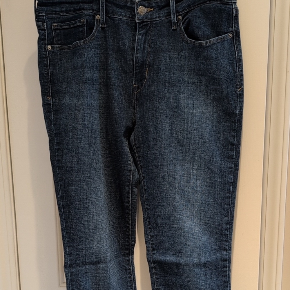 Classic Blue Denim Levi's  Mid-rise Skinny Women's Jeans